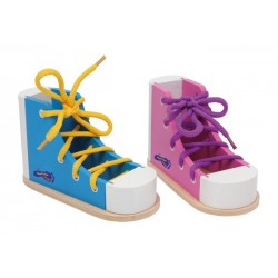 Chaussure à lacer rose. 15 x 6 x 9 cm