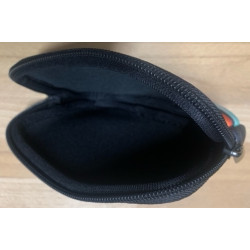 Chewing Game, Oya : la troussette, vendue vide