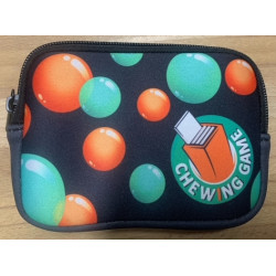 Chewing Game, Oya : la troussette, vendue vide