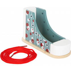 Chaussure en bois à lacer ou comment faire ses noeuds correctement !